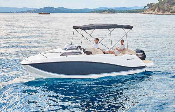 Quicksilver Activ-555-Cabin