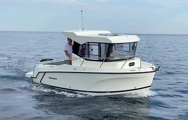 Quicksilver Captur-625-Pilothouse